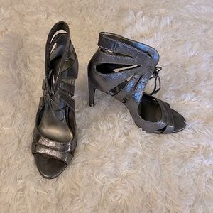BCBG Gunmetal Tie Front Open Toe Heels Size 6